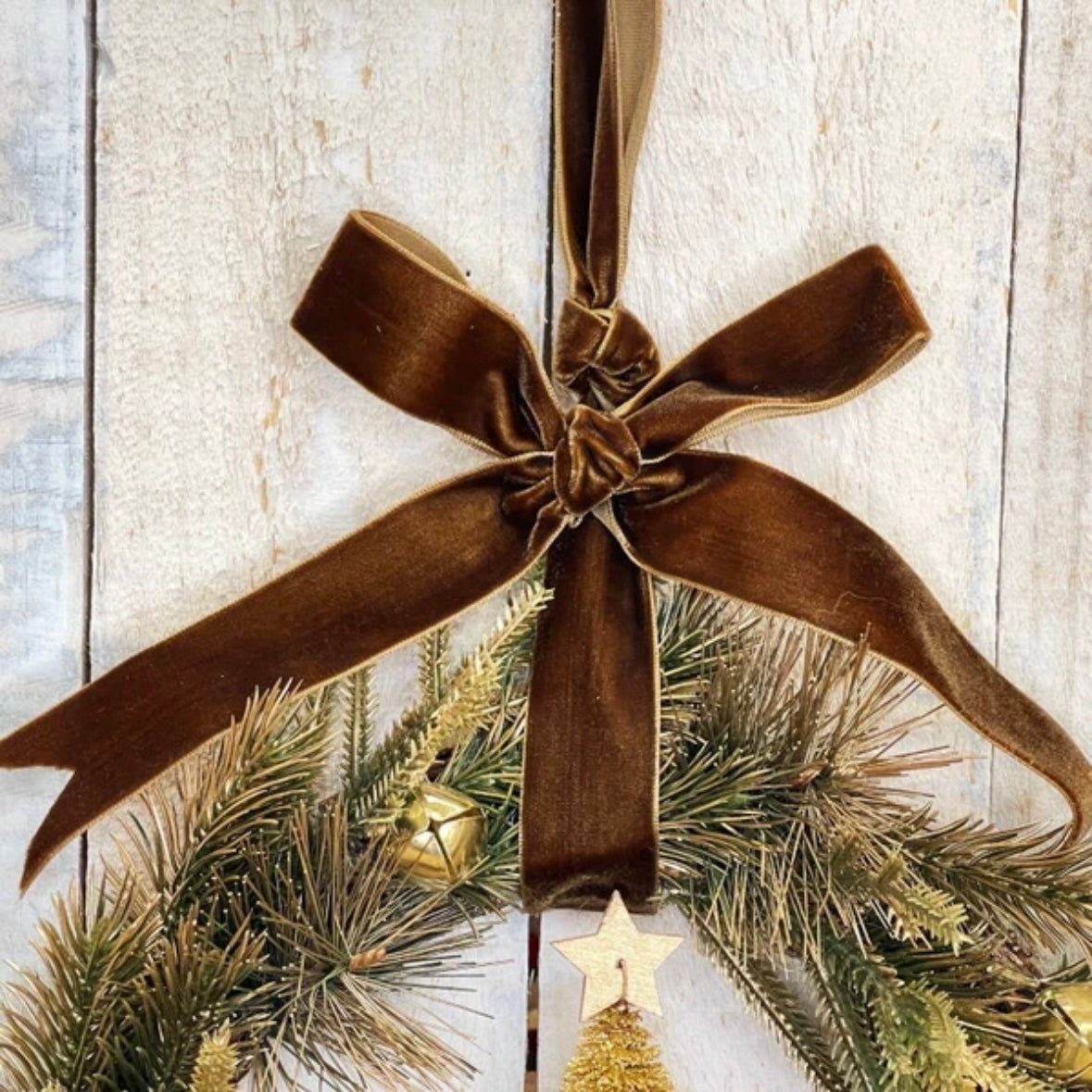 【在庫限り】クリスマスリース ゴールド28cm ナチュラルリース 天然素材 デコレーション 冬リース ウィンターリース